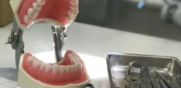 ماجستير تركيبات الأسنان في ايران